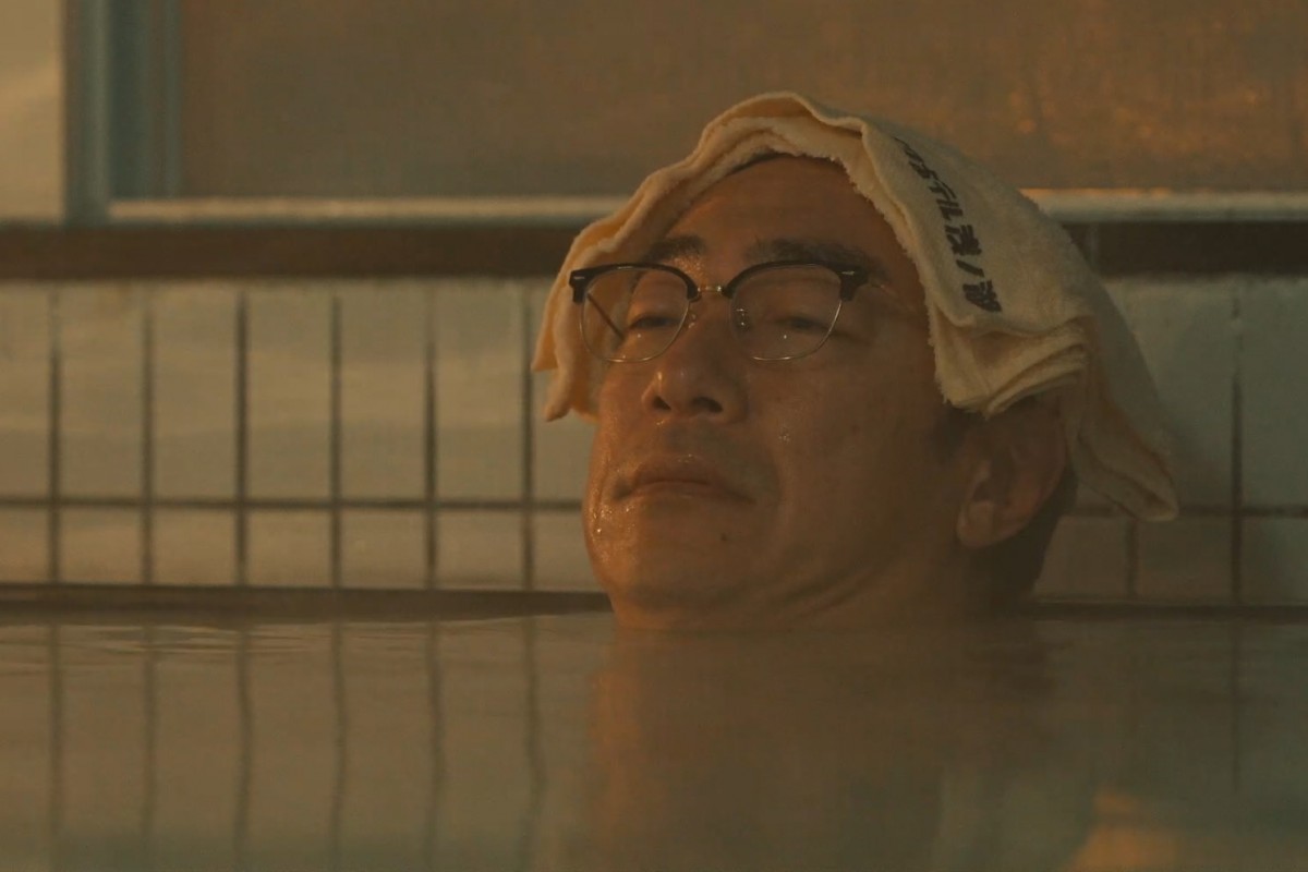 『ホットスポット』第6話　“清美”市川実日子、1人で富士山を眺める“村上”小日向文世を目撃