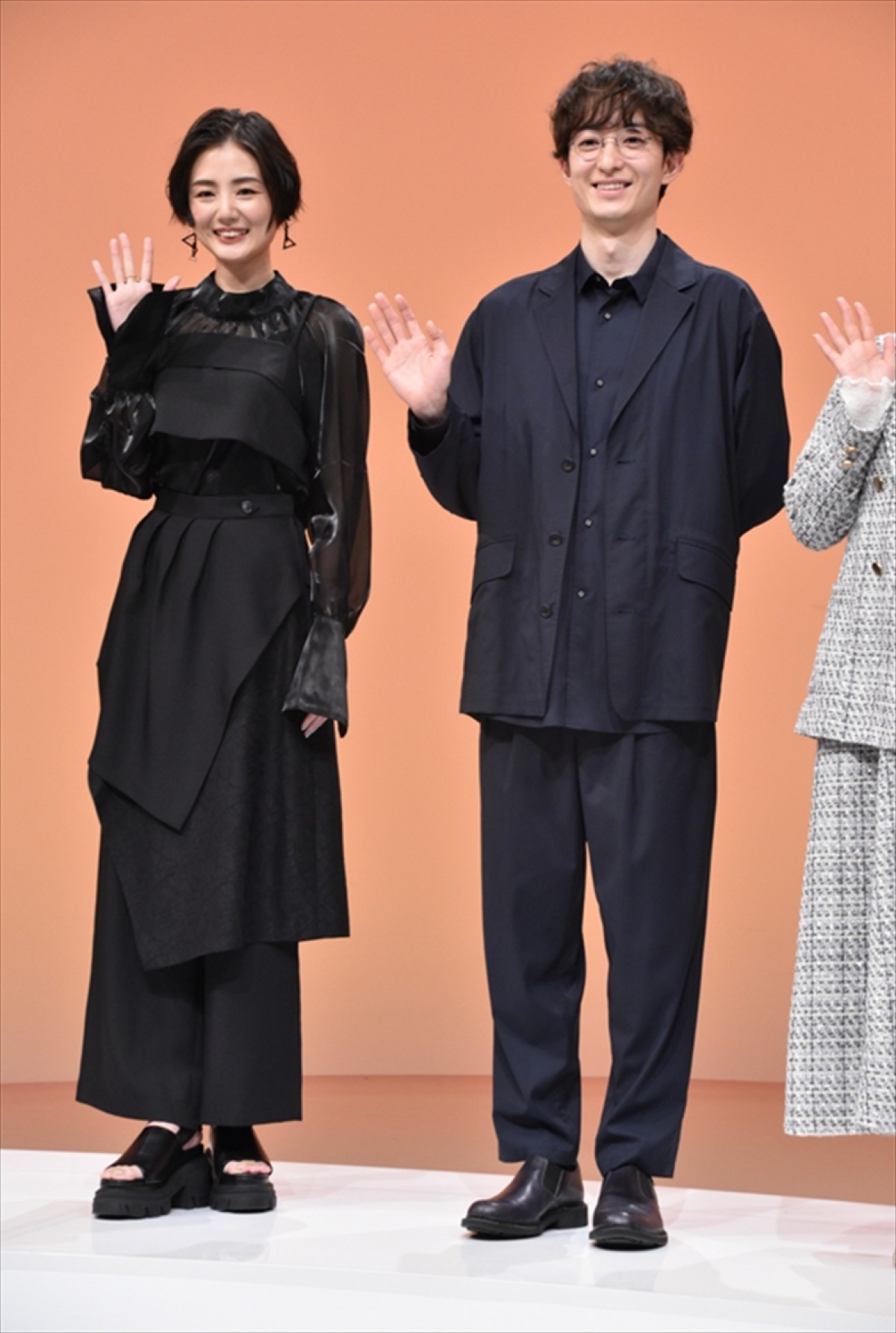 松村沙友理、駒木根葵汰の“距離感バグ”にキュン！　壁ドンシーンも「理想だった」