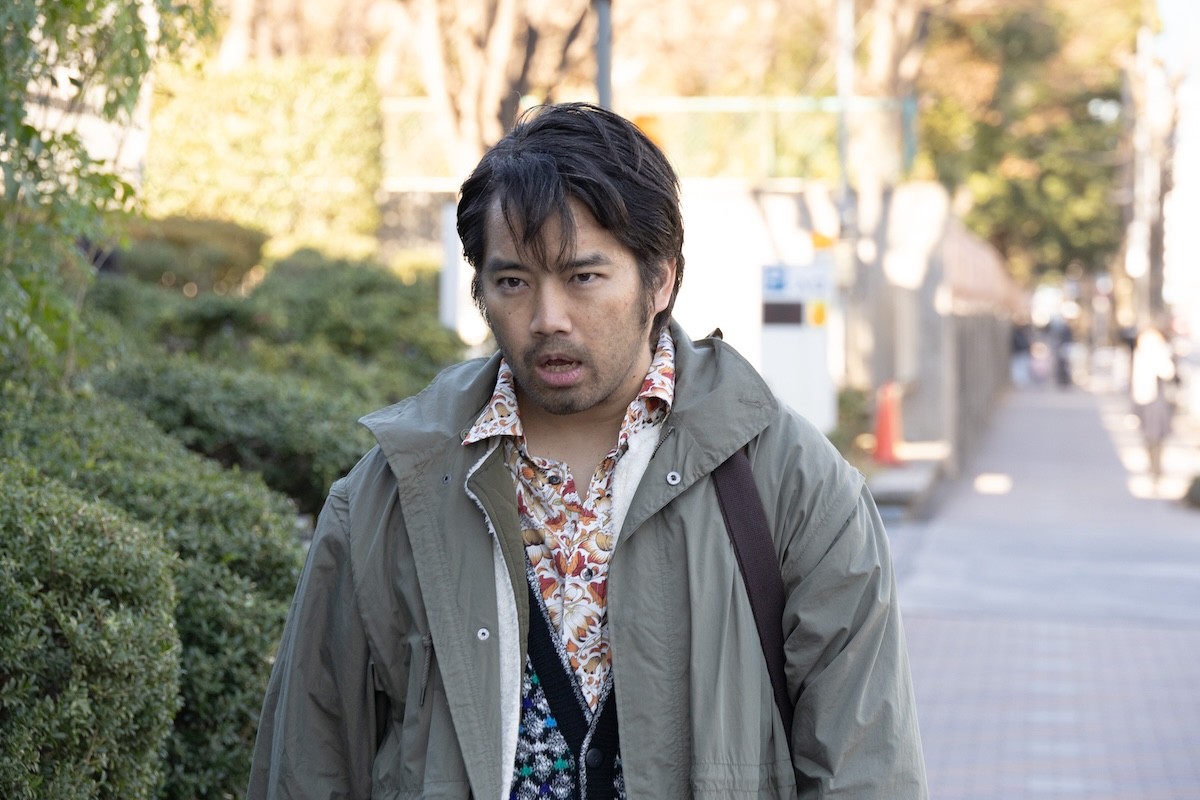 『相続探偵』第8話　“灰江”赤楚衛ニ、大学教授の隠し子の可能性がある青年“正樹”小林虎之介と対面