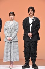 ドラマ『やぶさかではございません』記者会見の様子