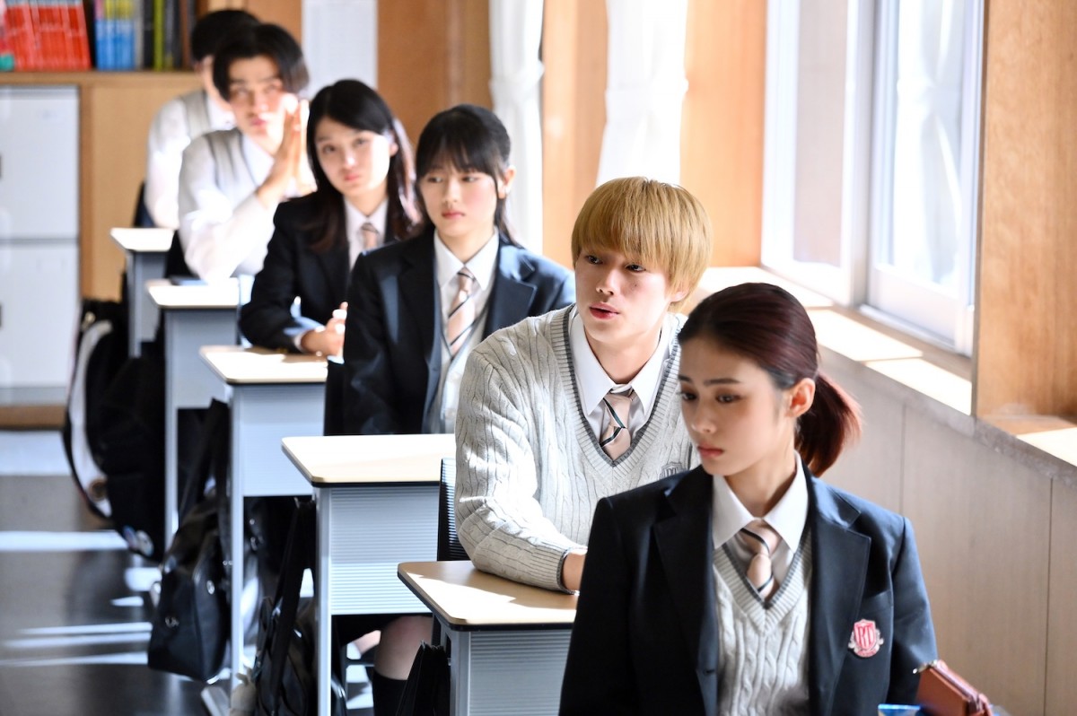 『御上先生』第8話　3年2組生徒たち、帰還命令が下された“御上”松坂桃李を救うために奮闘