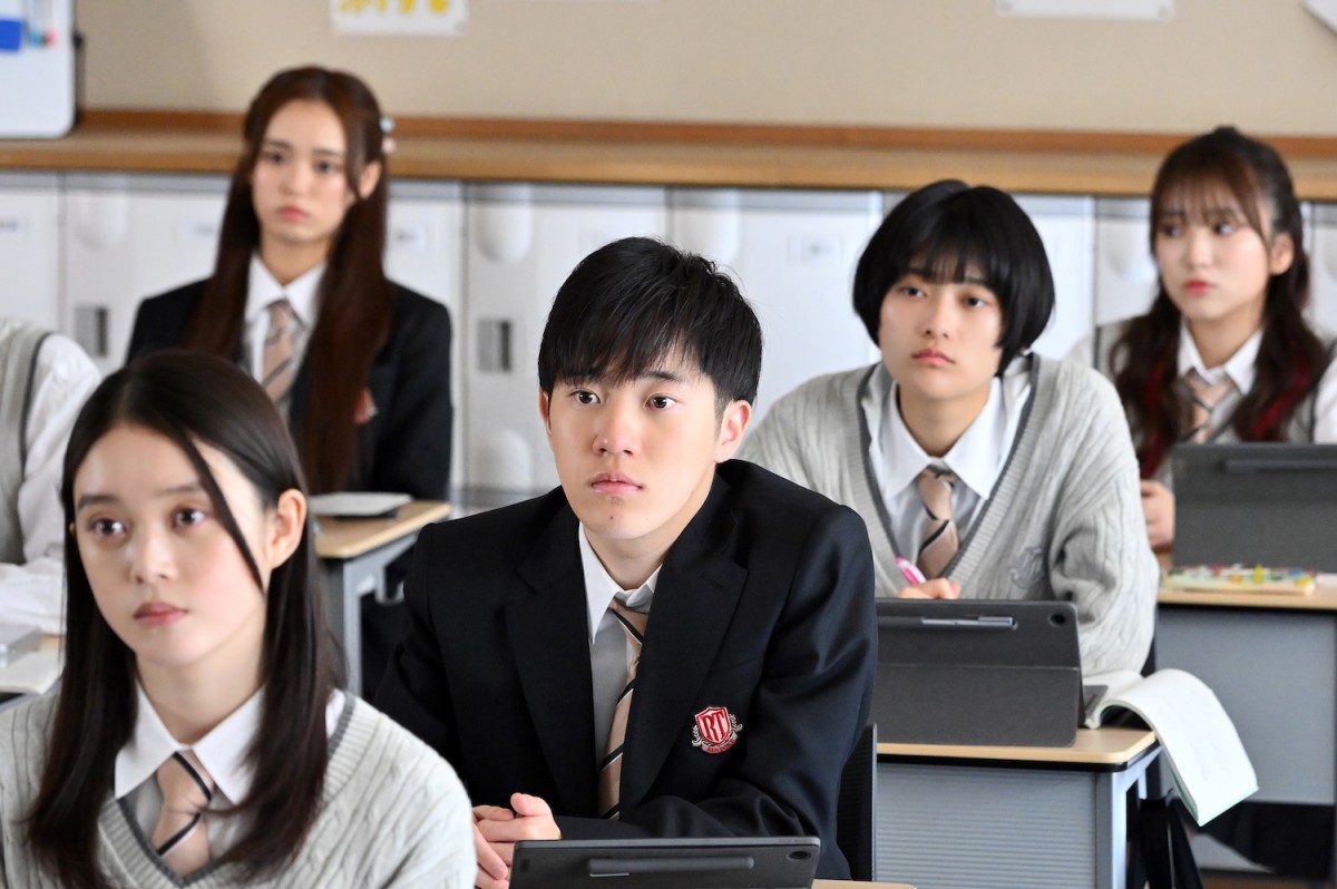 『御上先生』第8話　3年2組生徒たち、帰還命令が下された“御上”松坂桃李を救うために奮闘