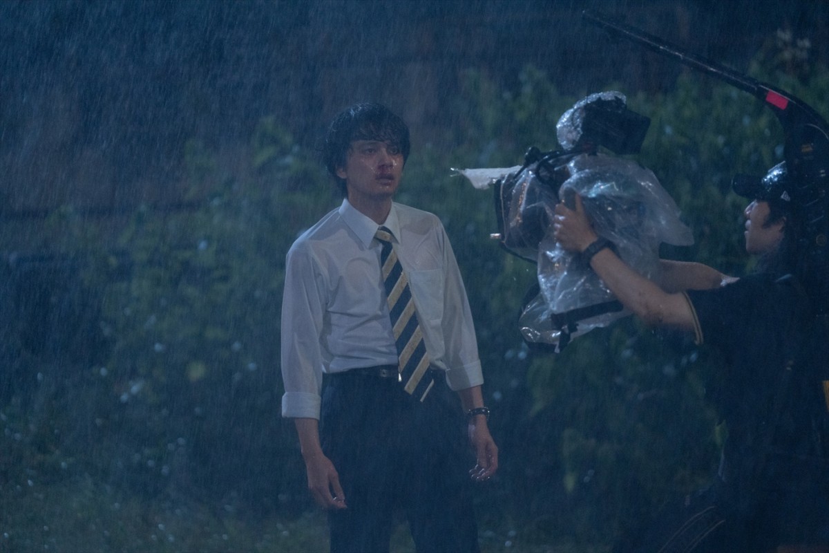 映画『悪い夏』北村匠海、河合優実らの笑顔あふれるメイキング写真到着！　初公開映像満載のOKAMOTO’Sによるイメージ曲MVも解禁