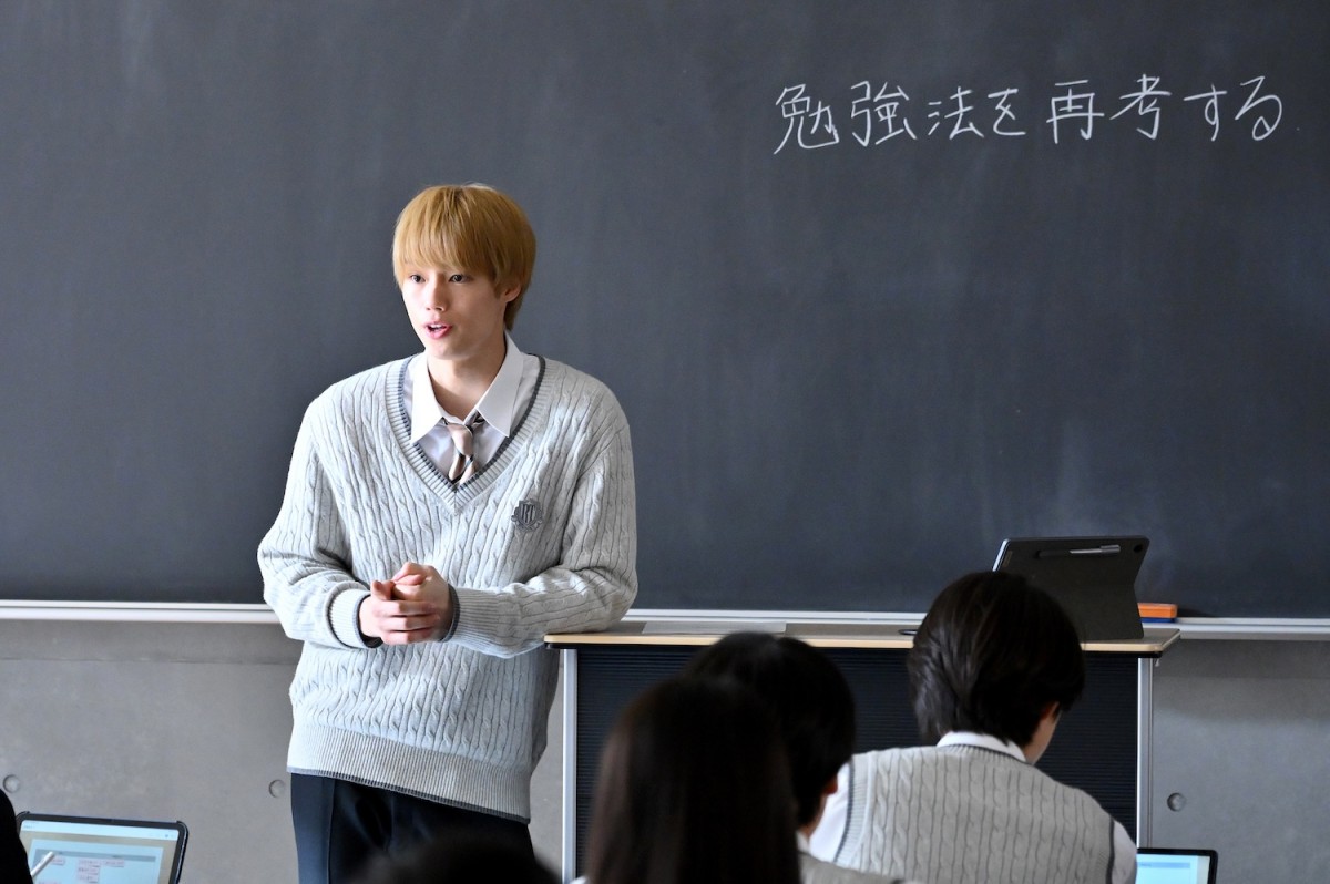 『御上先生』“謎の青年”高橋恭平、正体判明にネット騒然「めっちゃキーパーソン」「かばってた…？」