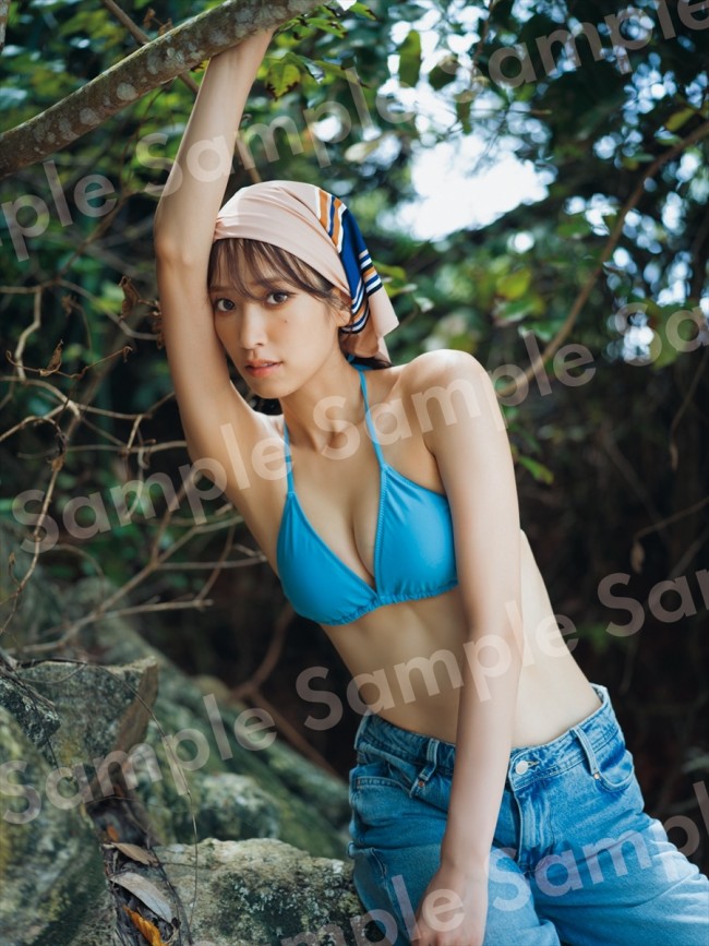 佐々木久美(日向坂46)　ポストカード×17種 1st 写真集『めくる日々』特典 258034219169336_650.jpg