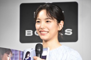 當真あみ、ファースト写真集『Ami』発売記念プレス取材会に出席