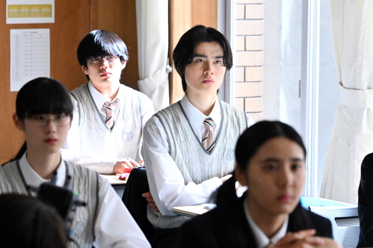 『御上先生』第7話　“御上”松坂桃李、“椎葉”吉柳咲良を心配する生徒たちに“ある問題”を提起