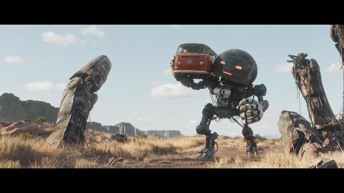 『エレクトリック・ステイト』ロボットの見た目は、なぜヘンテコ？　ルッソ兄弟が語る