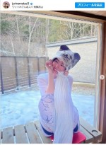自作ハットをかぶってサウナを楽しむ松井珠理奈　※「松井珠理奈」インスタグラム