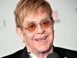 エルトン・ジョン、「視力を失って以来、息子たちのスポーツを見ることも読書もできない」
