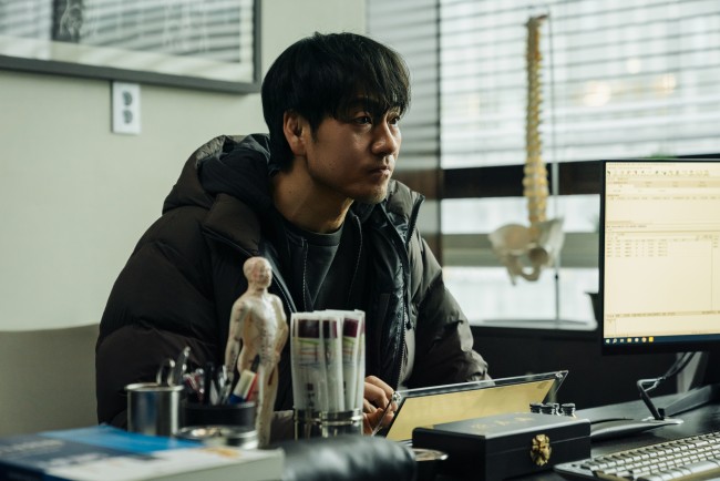 悪縁のメインビジュアル