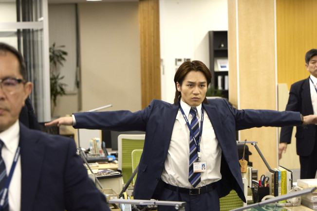 ドラマ『人事の人見』第4話より