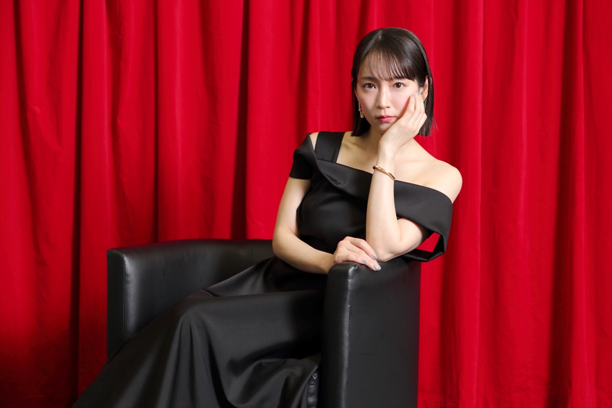 柳楽優弥＆吉岡里帆『ガンニバル』ネタバレ対談　「ずっと良い関係」だった夫婦役を回顧