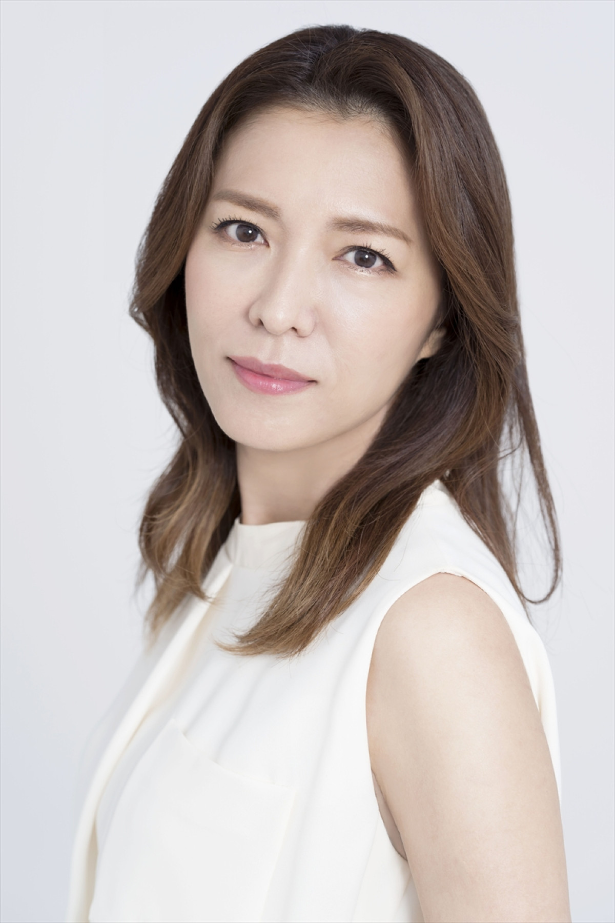 真飛聖、芸能生活30周年を記念し宝塚退団後初ライブ開催！　ゆかりの豪華日替わりゲストも登場