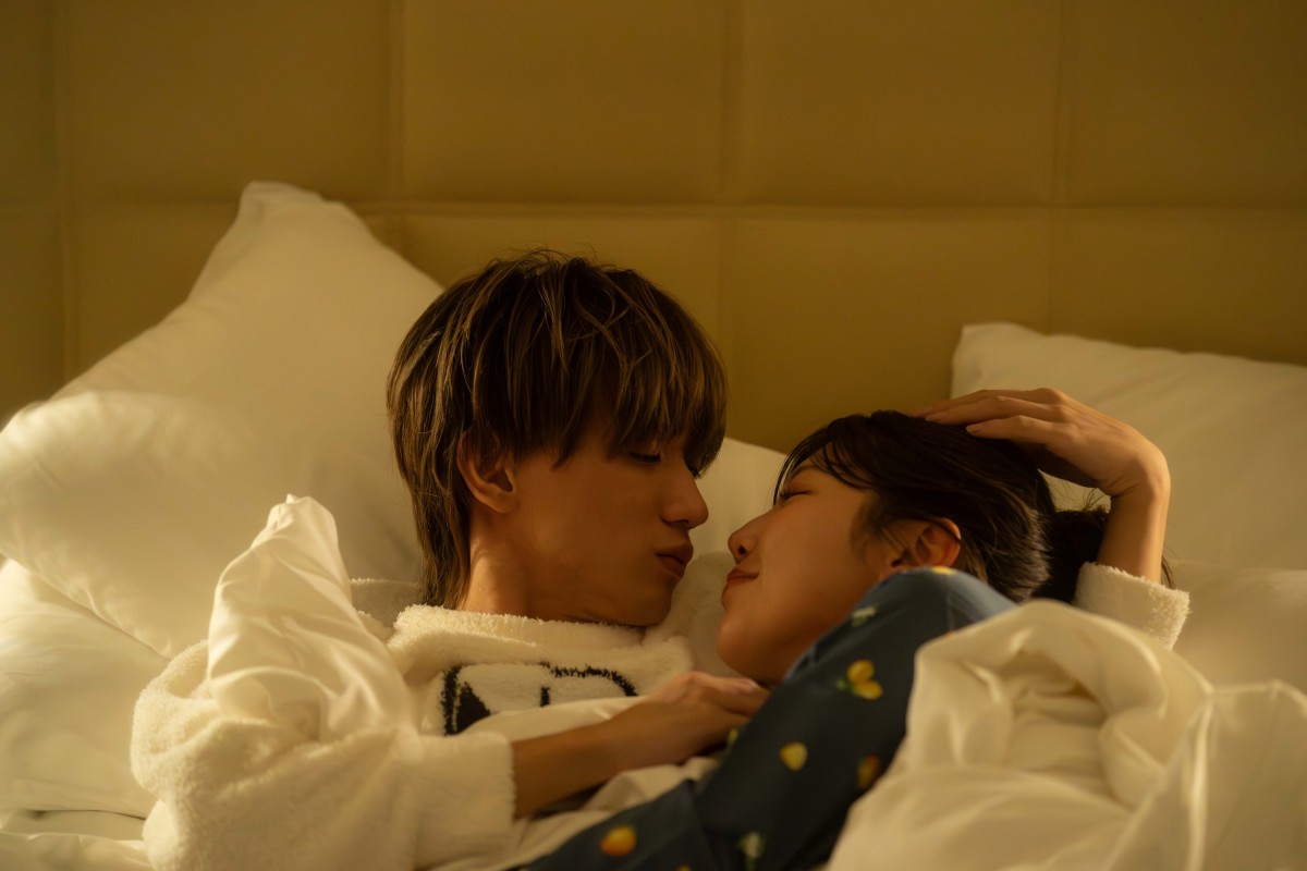 元AKB48美女が朝までお泊まりデートへ　“禁断のキス”姿に岩田剛典も騒然