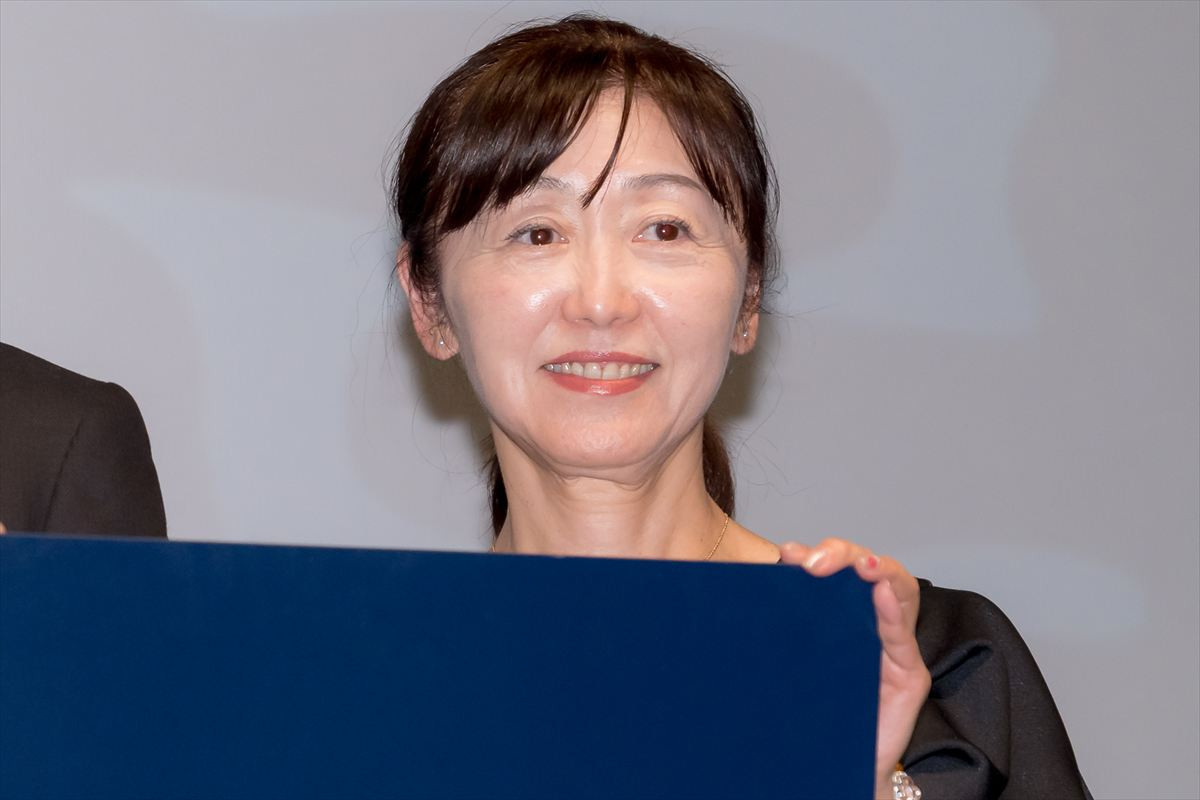麻生久美子、“チャレンジング”な役を演じるにあたり減量「4～5kg落としました」