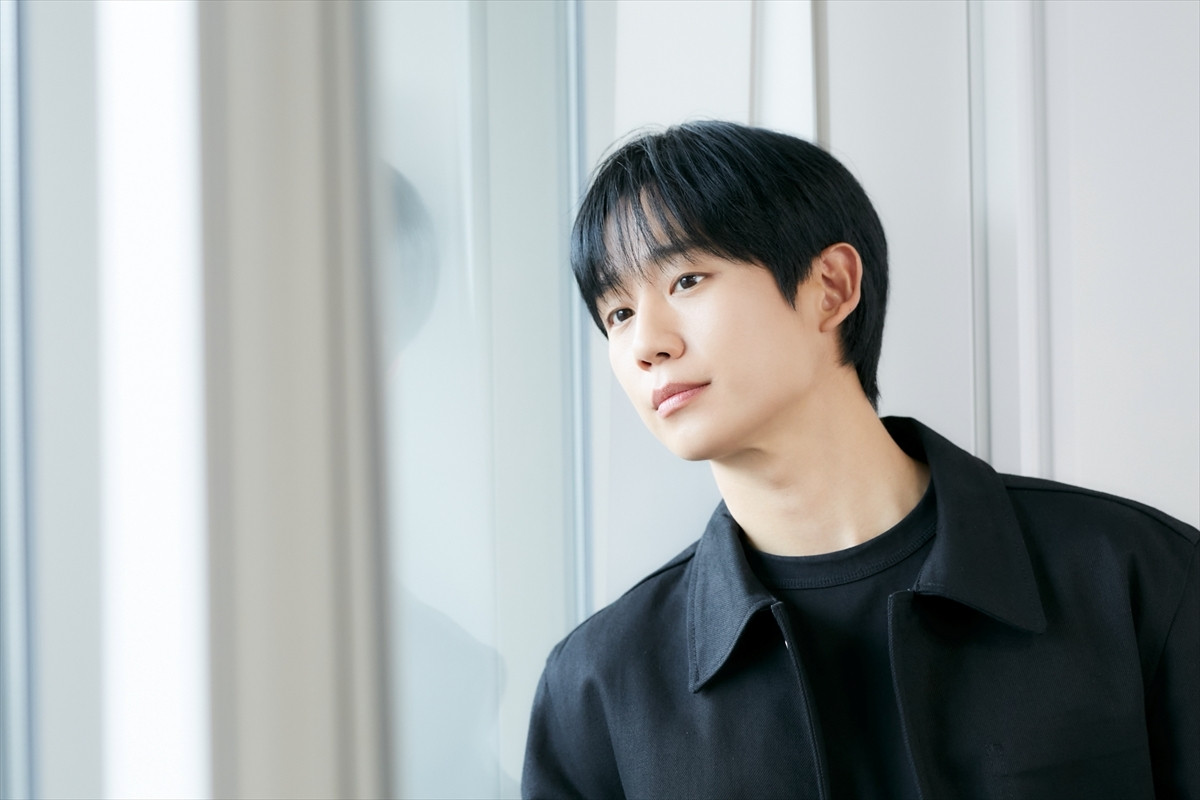 チョン・ヘイン、“大先輩”ファン・ジョンミンは「演技以外にも学ぶことの多い方」
