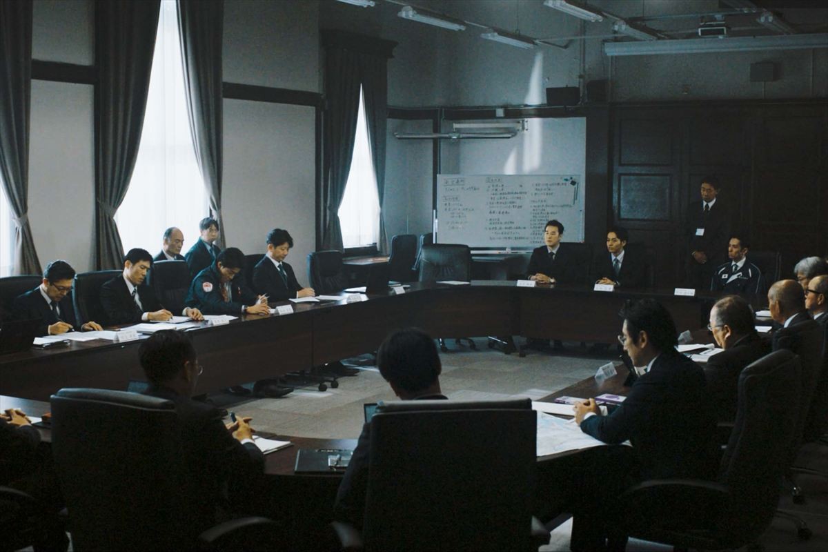 新型コロナが迫る緊迫の最前線――小栗旬主演『フロントライン』場面写真一挙解禁