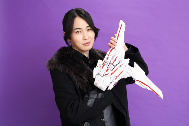 写真）『ゴジュウジャー』吠の兄“クオン”演じるカルマ 100万人超