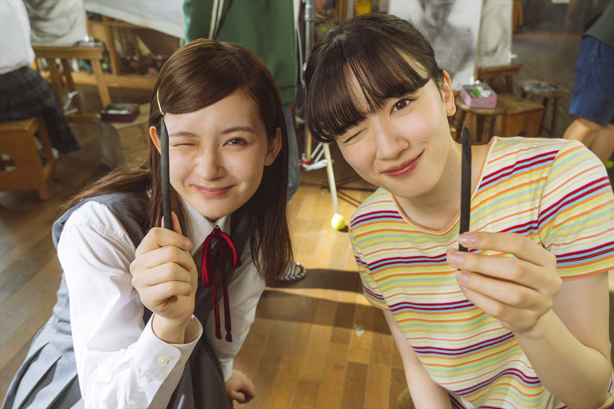 永野芽郁×大泉洋『かくかくしかじか』“眼福”オフショット一挙公開　手ごたえも語る「びっくりするくらい泣きました」