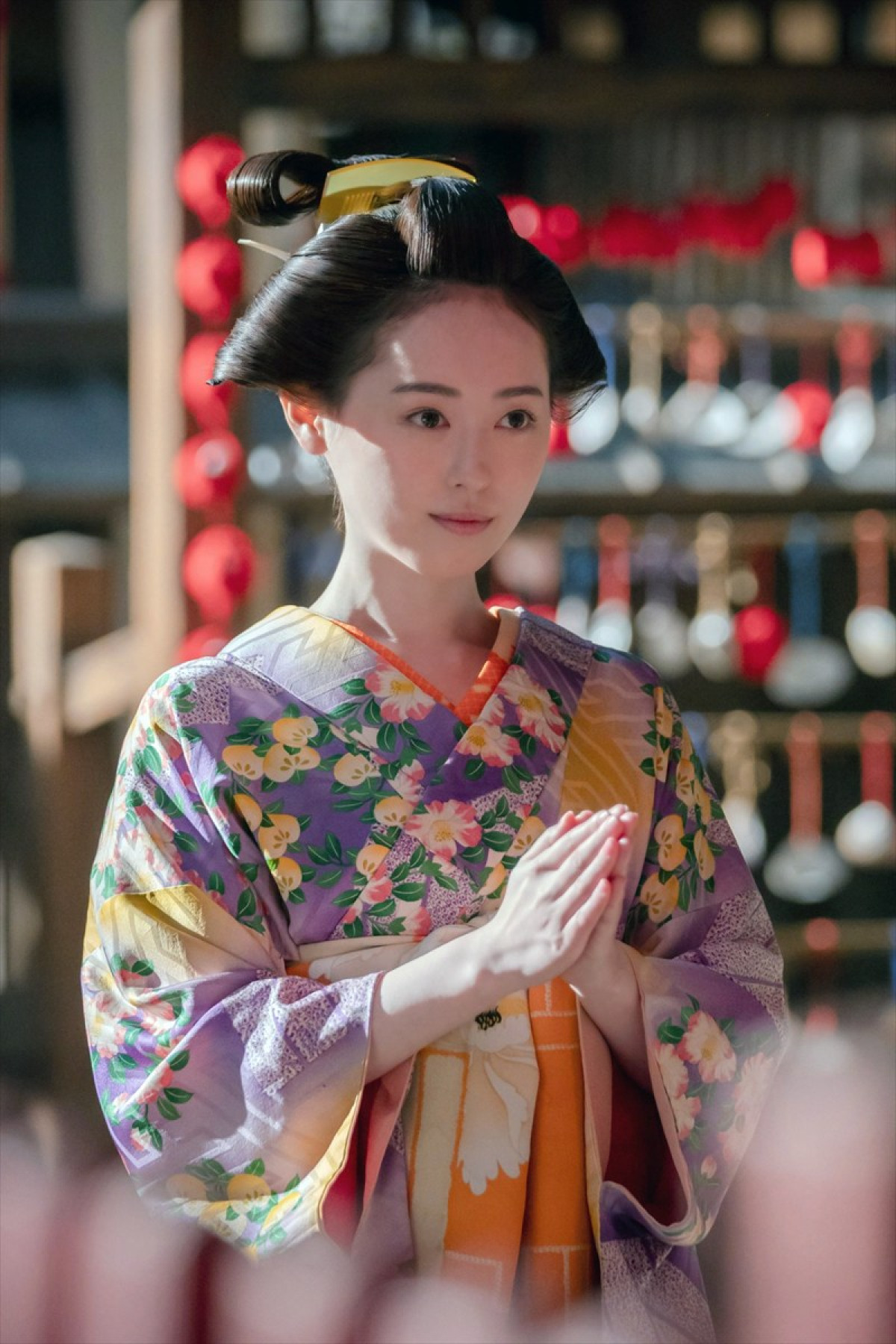 “蔦重”横浜流星の妻に橋本愛　大河ドラマ『べらぼう』新キャストたちの扮装姿を一挙見！