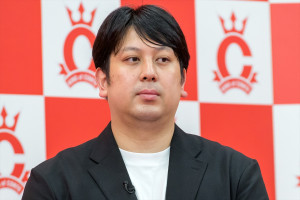 レインボー・ジャンボたかお、『キングオブコント2025』エントリー表明会見に登場