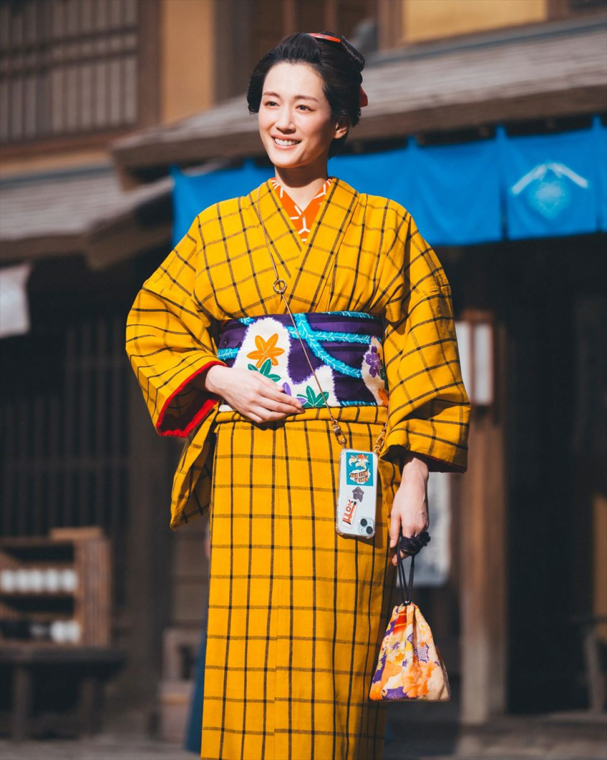 綾瀬はるか、語り務める『べらぼう』に出演、今度は町娘＆武士に!?　「やっと蔦重に会えました！」