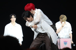 KCON JAPAN 2025「ARTIST STAGE」に登場したJO1【二次使用不可】