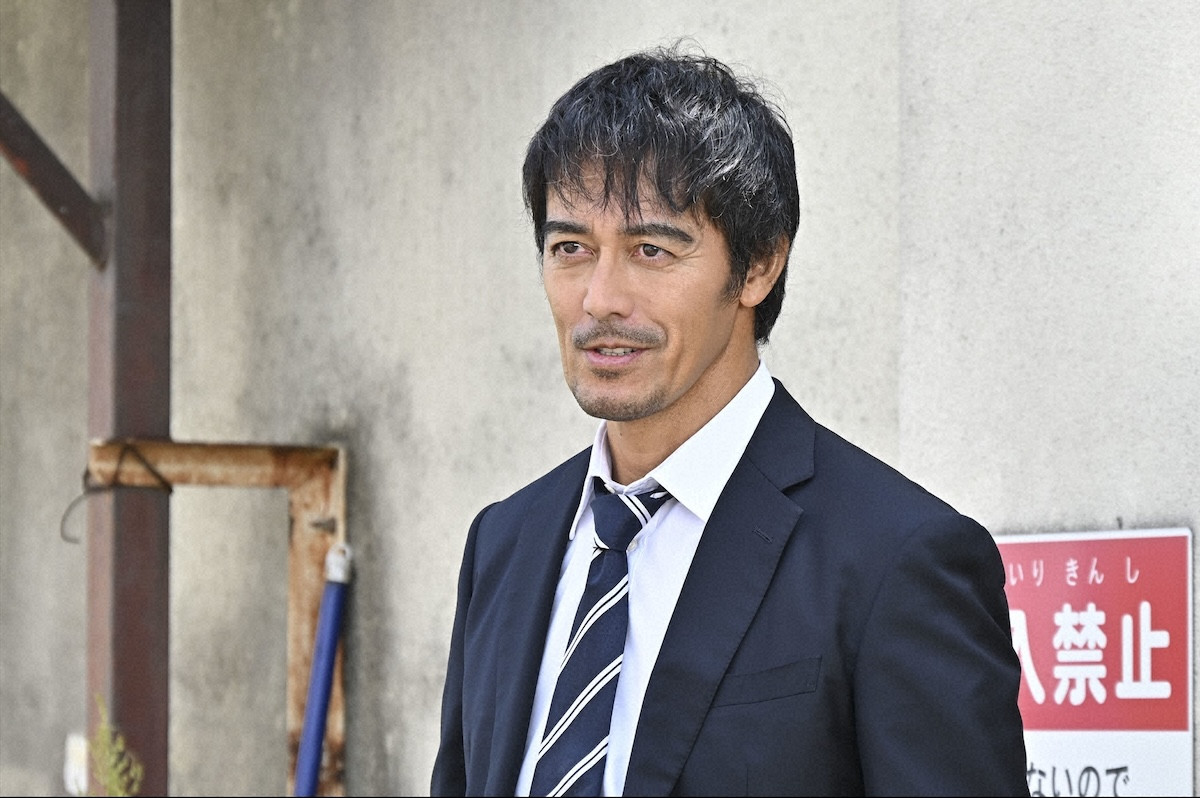 『キャスター』第8話　“進藤”阿部寛、大規模な山火事が発生した原子力関連施設が集中する村で取材を敢行