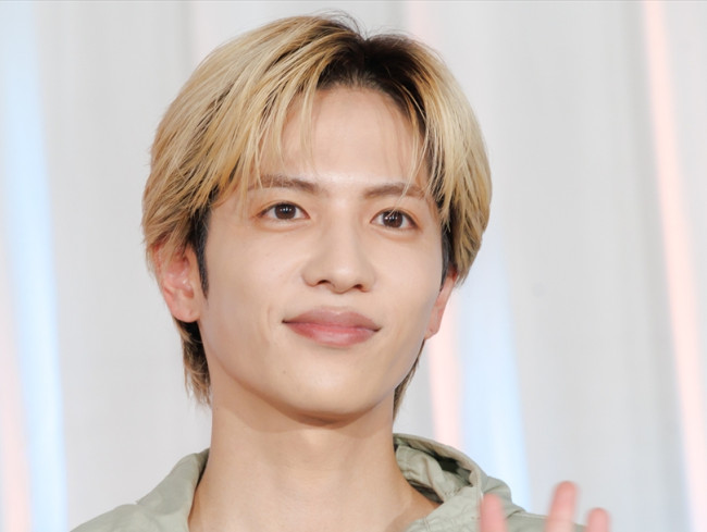 志尊淳、親戚が“嵐”に楽曲提供＆「それ行けカープ」の作曲者だった　「腰抜けた！」「情報が多すぎる」など視聴者驚き