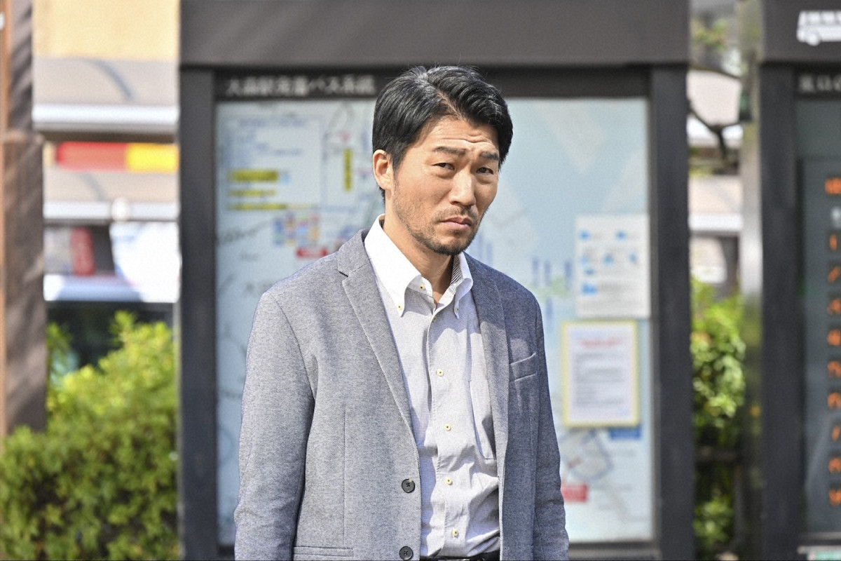 『キャスター』第4話　“進藤”阿部寛、盗撮事件が発生した女子中学校の取材に同行