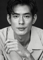 連続テレビ小説『あんぱん』に出演する中島歩