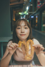 『川栄李奈写真集（仮）』より