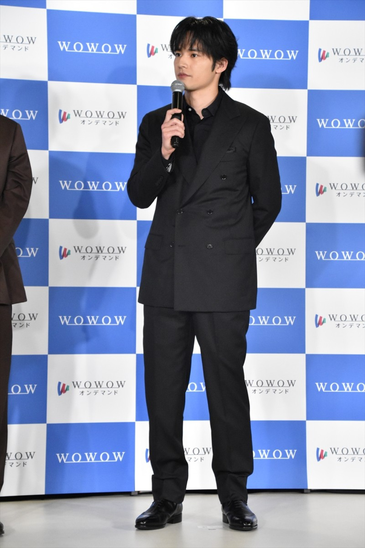 水上恒司、安田顕の“セリフ飛ばし”“徘徊”を暴露　空き時間中もずっと観察