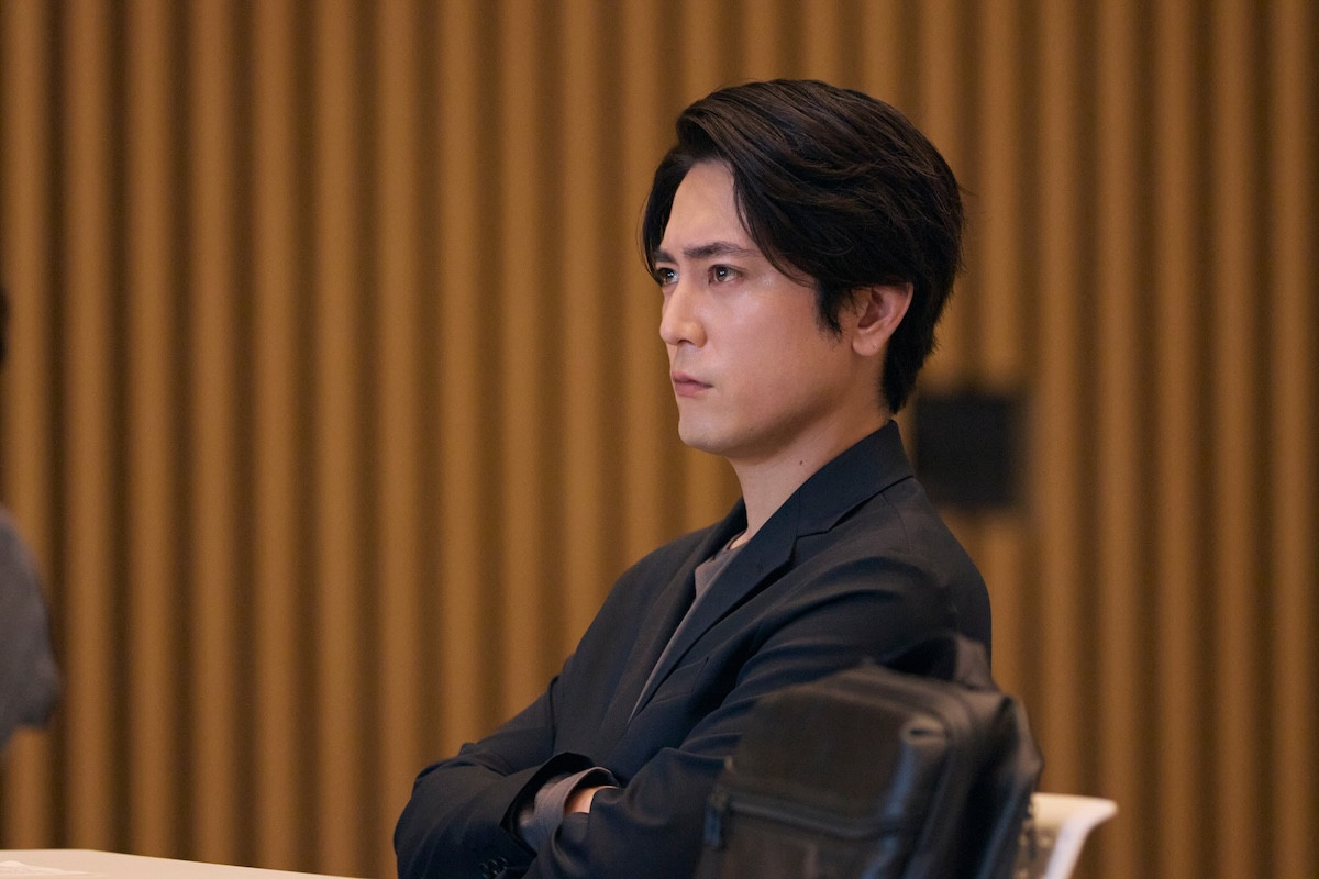 『イグナイト』第8話　“桐石”及川光博、妻の手術を目前に控えてまさかの展開