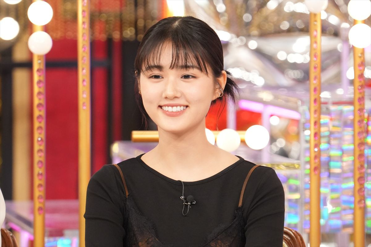 櫻井翔×比嘉愛未×SixTONESがマツケン衣装で踊り叫ぶ！　今夜『Golden SixTONES』日テレドラマキャスト集結