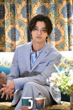 「エトロホーム」銀座本店ショールームローンチイベントに登壇したKing ＆ Princeの高橋海人