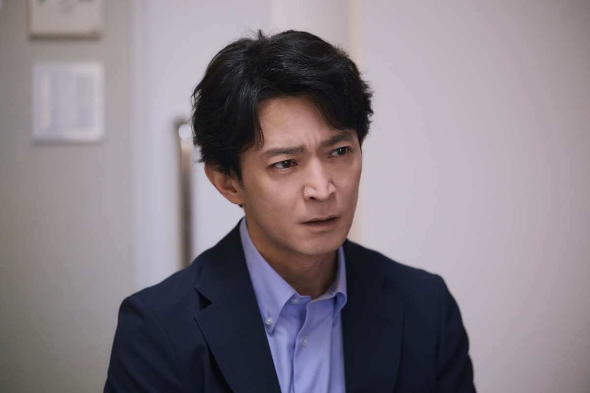 ドラマ『19番目のカルテ』3話に出演する津田健次郎