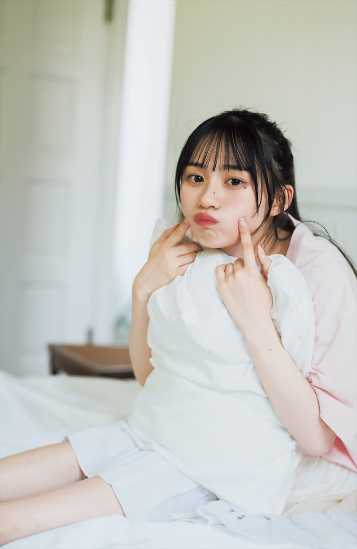 乃木坂46・川崎桜、透明感バツグンのかわいすぎるグラビアで「ヤンジャン」再登場