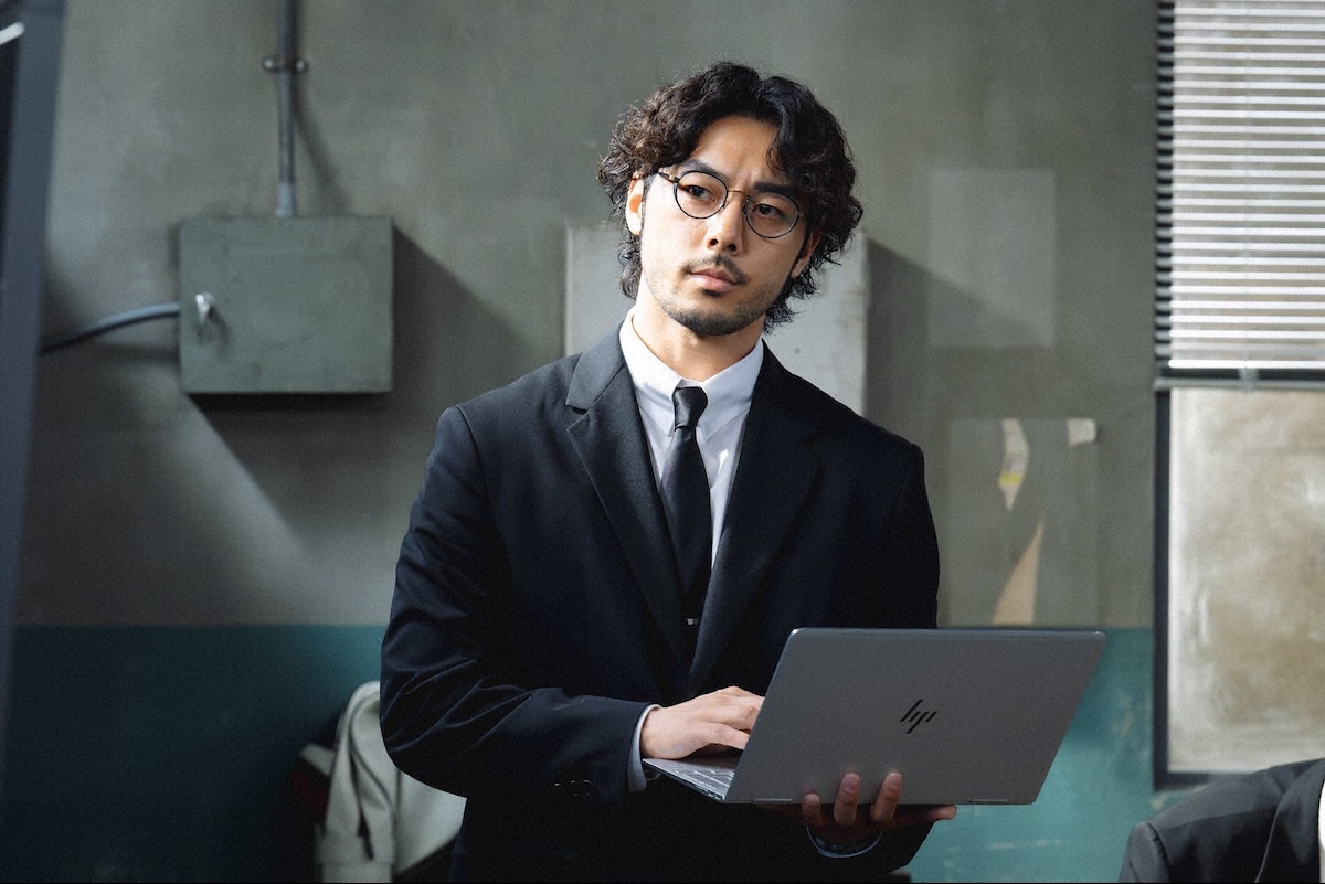 『DOPE』“才木”高橋海人が泥酔　介抱する“陣内”中村倫也との“イチャイチャ”に反響「ちーんってなにwww」