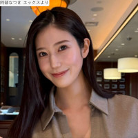 阿部なつき、ソロショット　※「阿部なつき」エックス