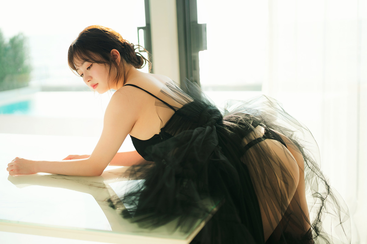 天使から女神に転生　江籠裕奈3rd写真集、カバー＆タイトルが解禁