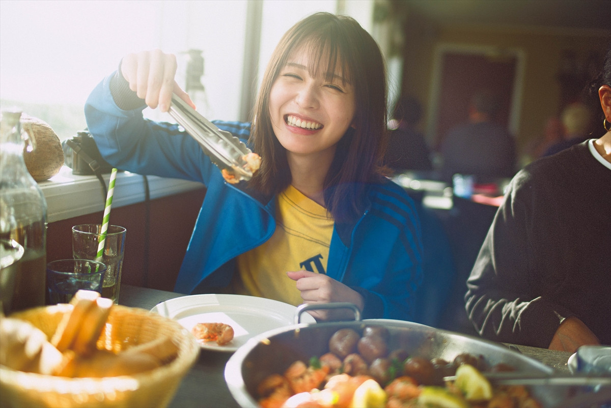 長濱ねる、8年ぶりの写真集　久しぶりの水着撮影は「等身大だけど美しいフォルムになったらいいなと」