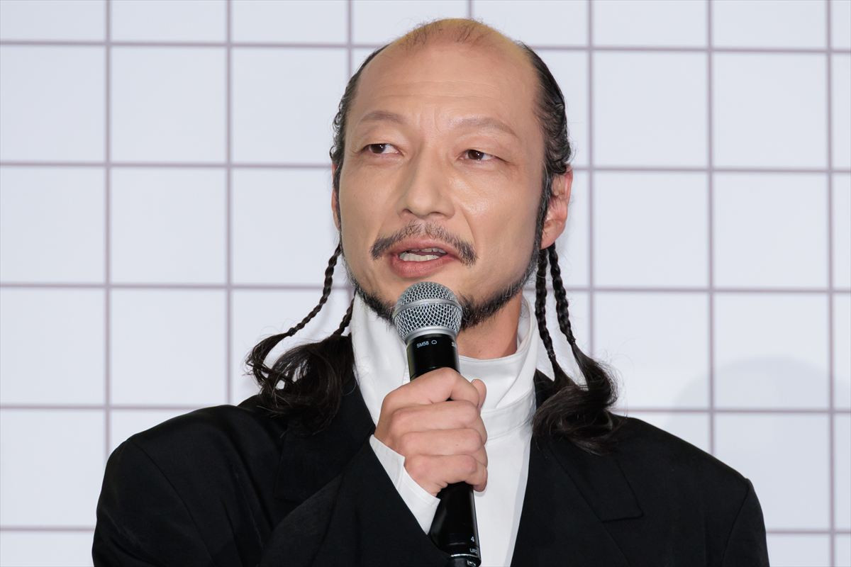 二宮和也、カンヌでのまさかの行動に是枝裕和監督も驚き「カンヌでやれるやついないよね」