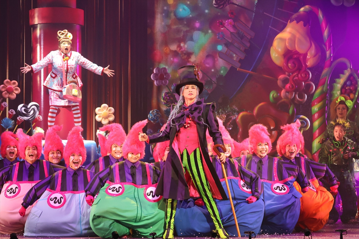 堂本光一主演ミュージカル『チャーリーとチョコレート工場』再演決定　観月ありさら全キャスト発表