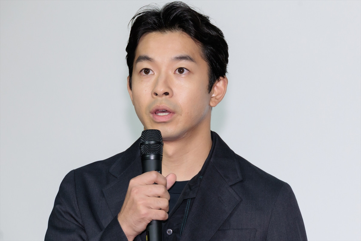 仲野太賀、父・中野英雄と親子共演　真正面での対峙に「誰かのいたずらかな？」