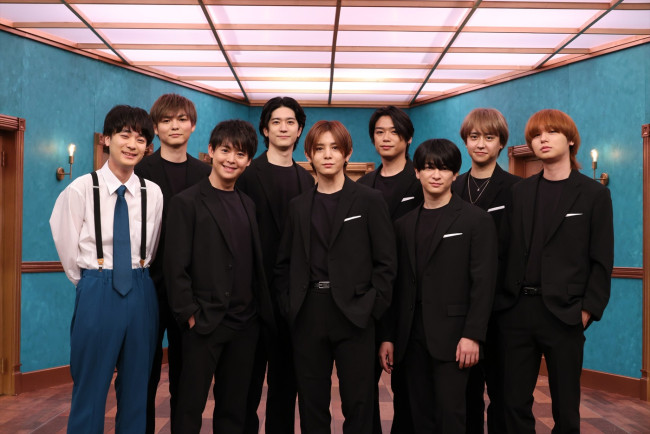 『いたジャン！』（上段左から）薮宏太、中島裕翔、高木雄也、八乙女光、（下段左から）蓮見翔（ダウ90000）、有岡大貴、山田涼介、知念侑李、伊野尾慧