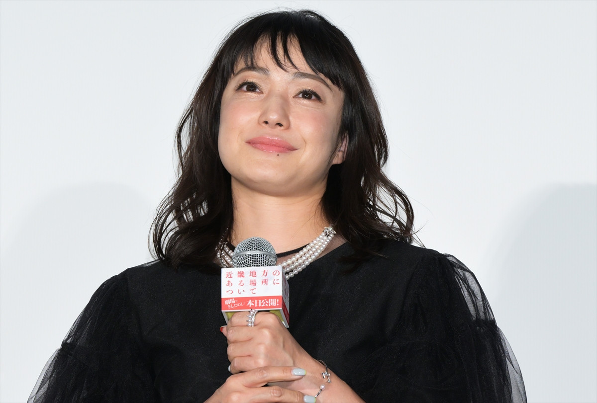 菅野美穂＆赤楚衛二、まさかの結末の怖い話を語る「気持ち悪い色の蛾が」「家から生臭い匂いが…」