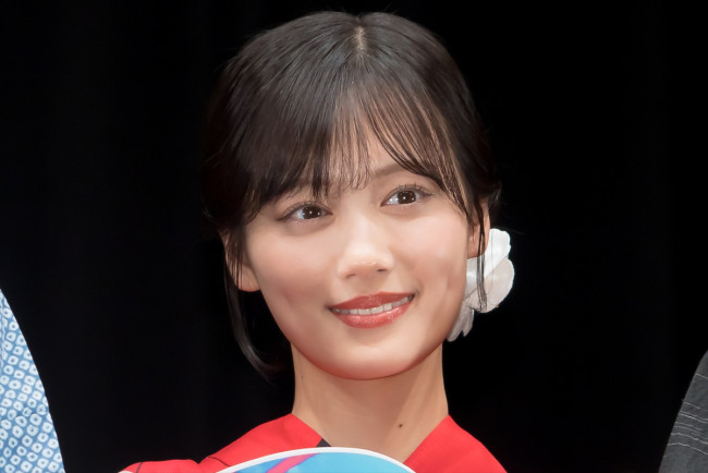 山下美月、映画『⽕喰⿃を、喰う』完成披露試写会に登場