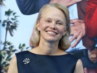 パメラ・アンダーソン、メーガン妃にパクられた疑惑を否定